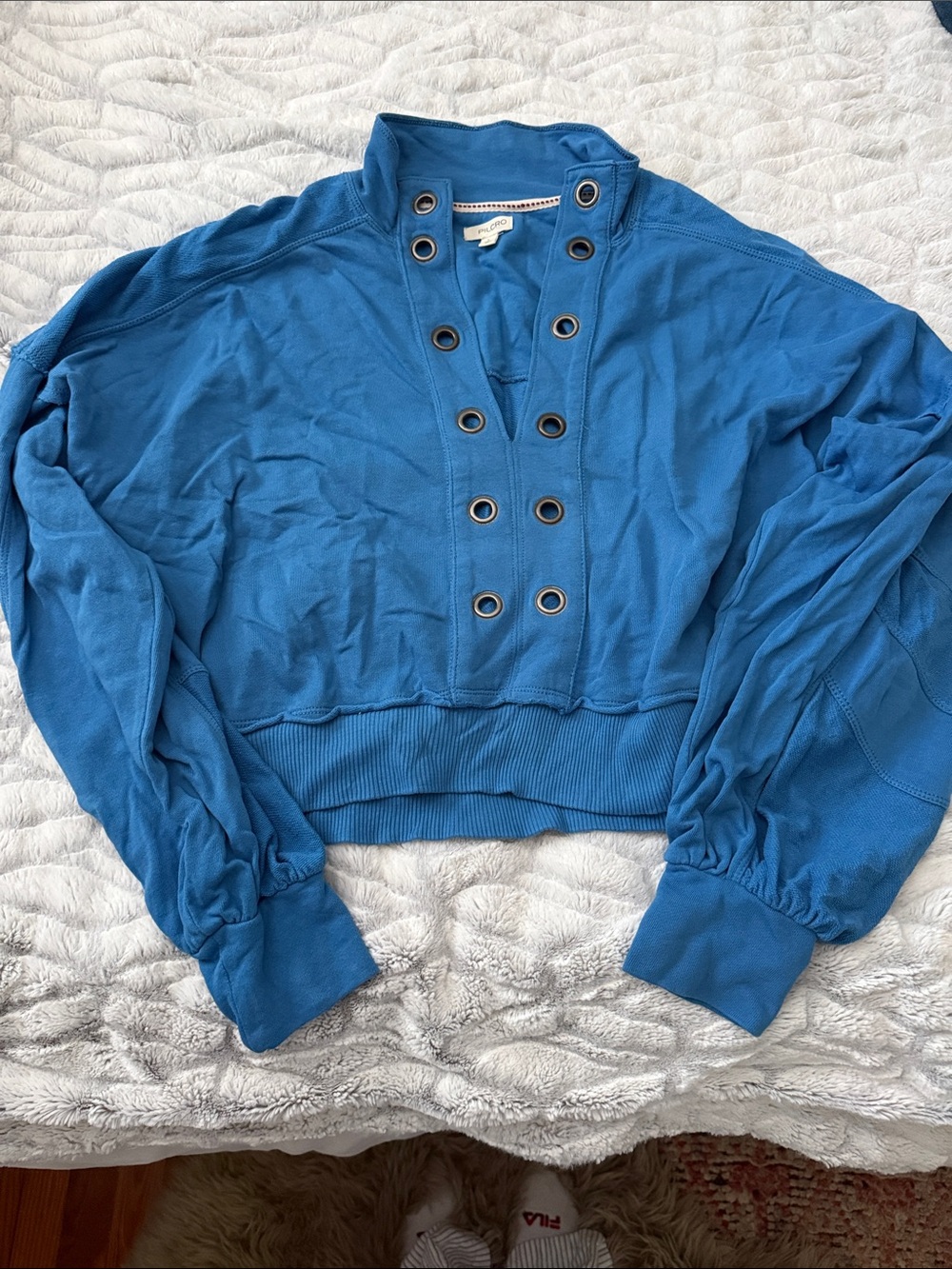 Pilcro Blue Grommet Pullover slightly Cropped Sweatshirt